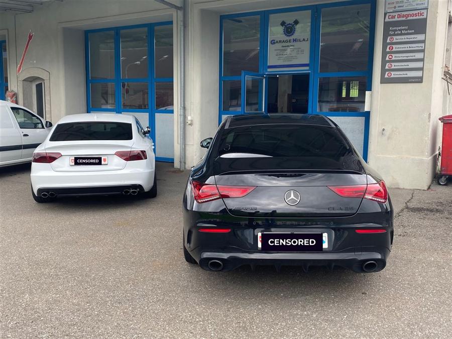 Audi S5 und Mercedes-AMG CLA 35 vor der Garage Hilaj